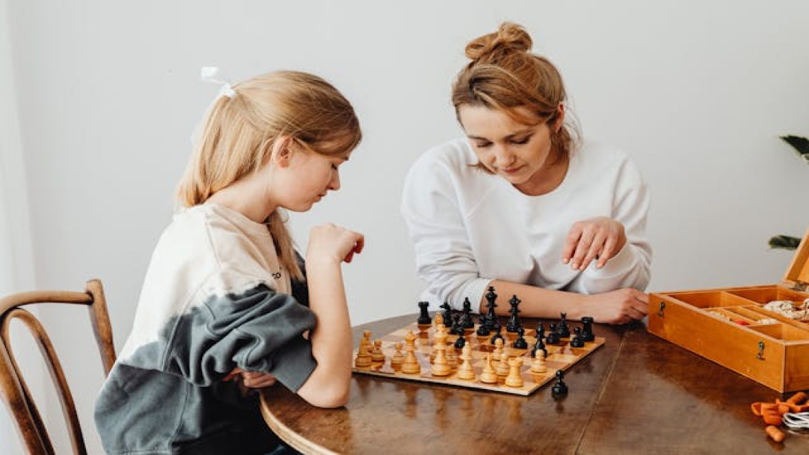 Justina Shields: Mastering Chess with Social Media Brilliance