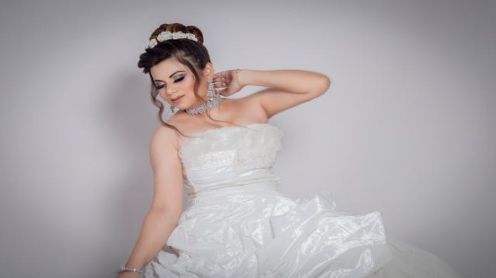 Carolyn Wilson: Blossoming as a Bridal Model in Texas Through Social Media